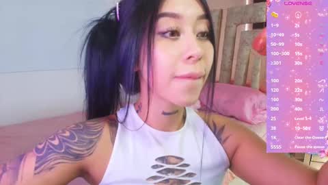 LUNA new account  FOLLOW ME online show from January 17, 8:05 pm