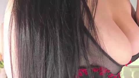 Hila online show from February 28, 2:00 am