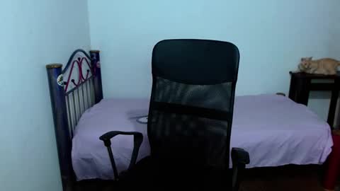      0600AM-1100AM - online show from September 10, 3:17 am