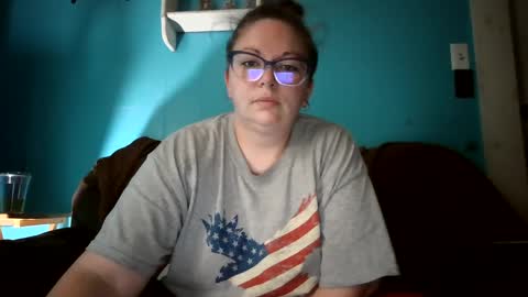 Bella online show from September 26, 1:20 pm