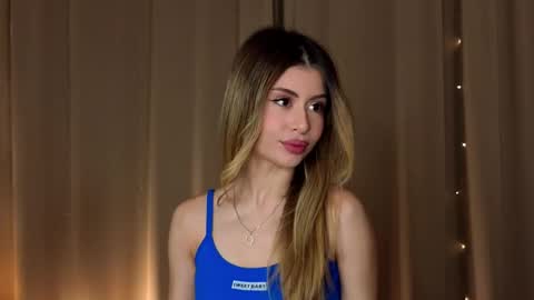 Moni Monica online show from November 22, 8:06 am