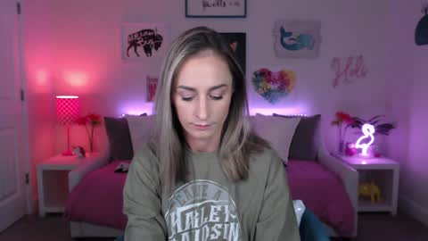 Holi Hurricane online show from September 20, 3:49 am