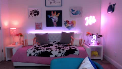 Holi Hurricane online show from December 4, 2:47 am