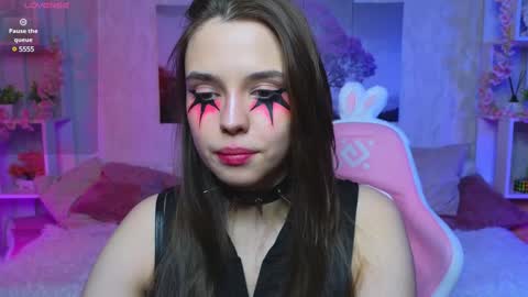 Lux online show from December 6, 7:00 pm