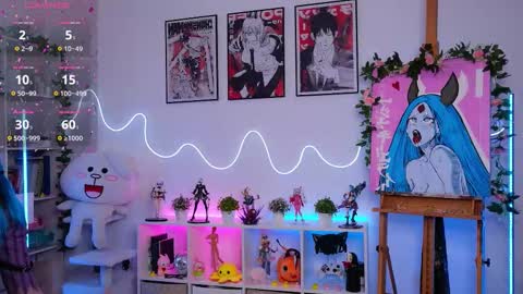 Holli online show from September 18, 6:17 pm