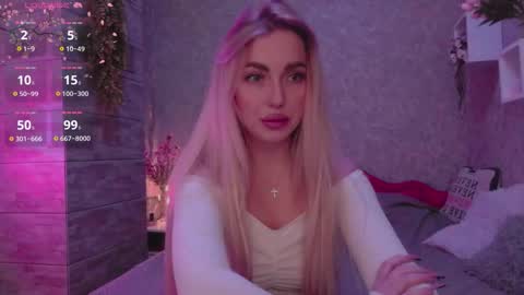 holly_molly8 online show from September 28, 5:29 pm