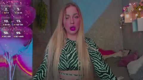 holly_molly8 online show from February 27, 8:41 pm