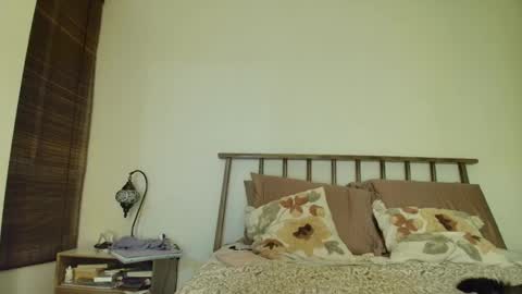 hollyshit_ online show from March 29, 12:31 am