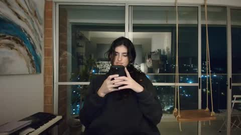 hollyshit_ online show from January 11, 2:38 am