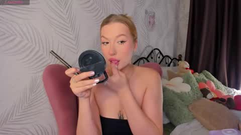 Emma online show from September 20, 1:05 am