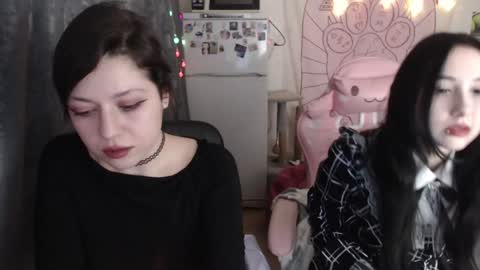 Ho Lee Sheet online show from January 19, 9:13 pm