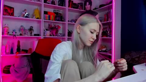 Rumi online show from April 4, 7:40 am