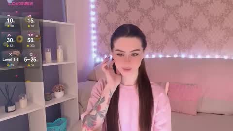 Mia online show from March 2, 5:08 am