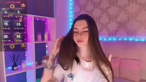 Mia online show from February 8, 4:38 am