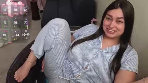 Tia online show from February 24, 3:05 am