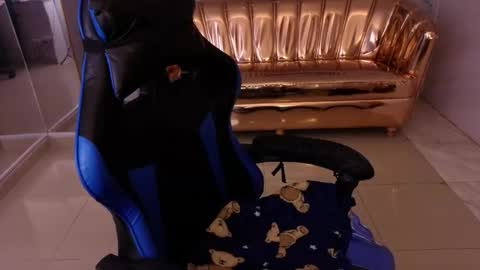 HONEY  online show from February 24, 2:16 pm