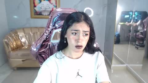 HONEY  online show from January 29, 1:17 pm