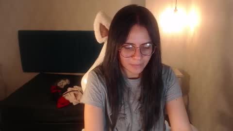 Emily online show from February 13, 4:41 pm