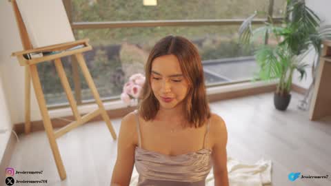 Jessie   online show from December 29, 9:20 pm