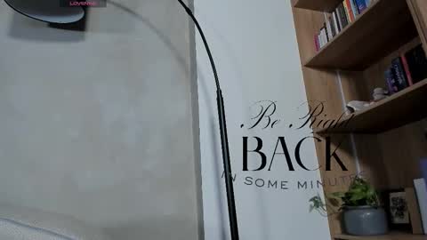 Sofia independent model online show from September 18, 11:20 am