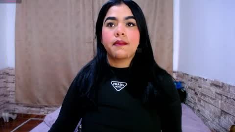 honeypussy3021 online show from April 2, 1:41 pm