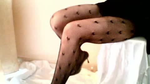 honeyy_bun online show from April 27, 8:33 am