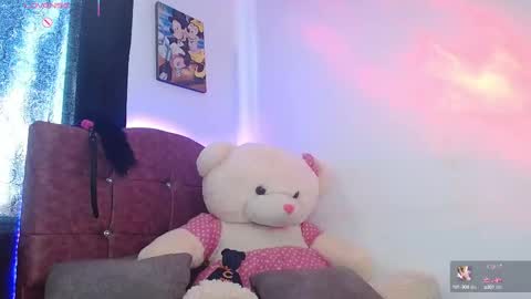 Hoollly Jones online show from September 12, 4:58 pm