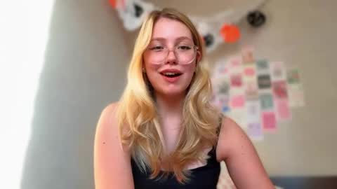 Audrey online show from October 20, 2:25 am