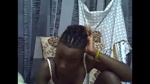 Leila online show from February 17, 4:28 pm