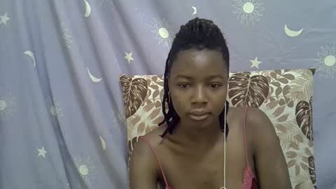 Leila online show from February 1, 8:29 pm