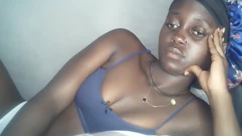 Bella online show from April 6, 2:22 am