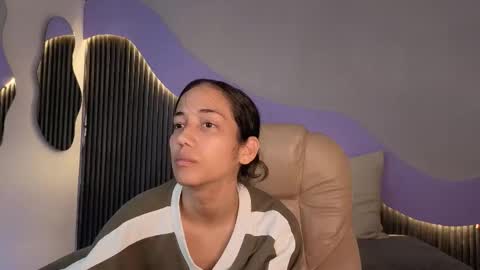 Alana online show from February 22, 9:37 pm