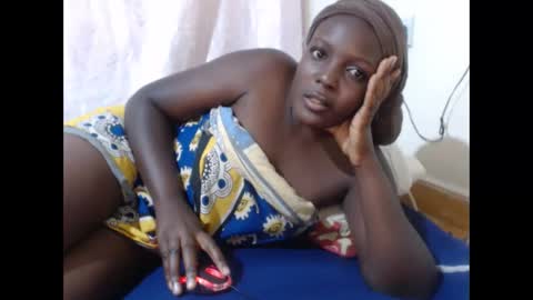 RAYLAH online show from March 6, 6:58 pm