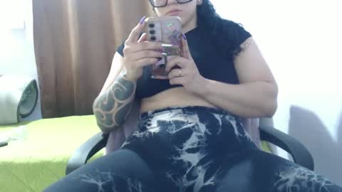 Hot and PowerHOPE U MISS ME online show from February 21, 2:06 am