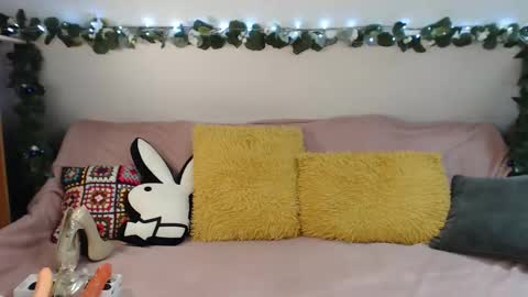 hotgirlkarina online show from December 17, 12:53 pm