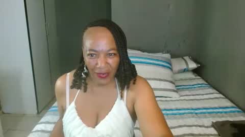 hotlilya online show from April 11, 7:36 am