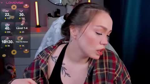 hello Im Eva online show from January 14, 10:20 am