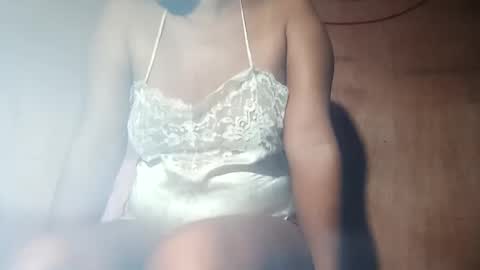 Lyn online show from December 16, 9:41 pm