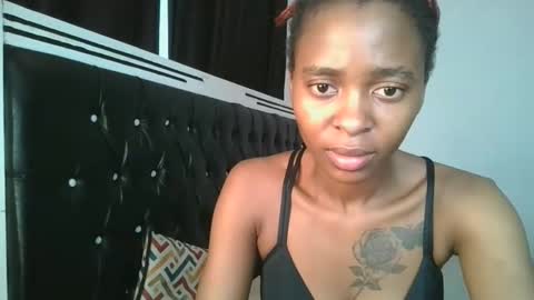 hottie_mistie online show from May 21, 6:33 am