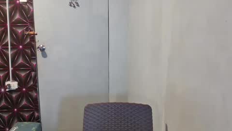 N I C A online show from January 24, 1:57 pm