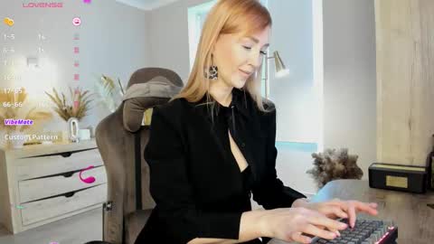 Susan online show from March 27, 8:26 am