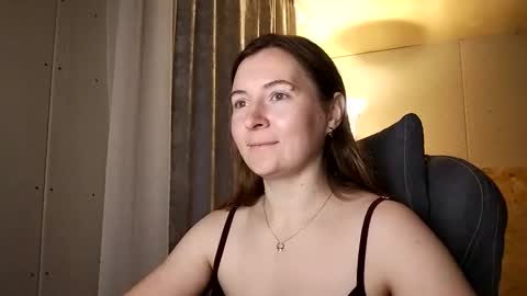 HumpyGrey online show from November 18, 5:47 pm