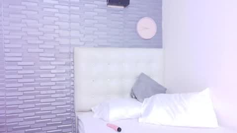 sasha online show from October 13, 1:25 pm