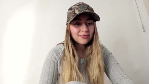 Hyun Joo online show from September 12, 11:56 pm