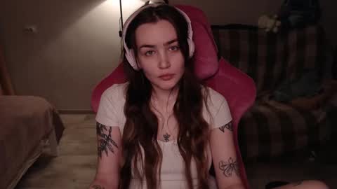 elisabeth online show from February 13, 3:03 pm