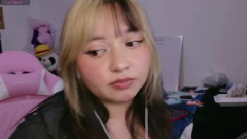 Zoe 3 online show from May 16, 11:48 pm