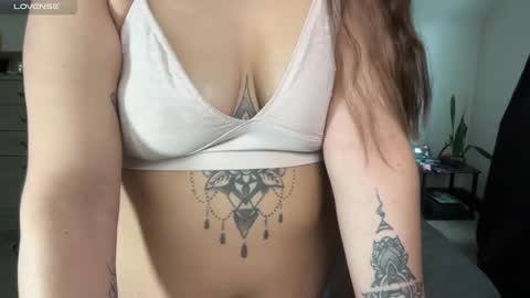 Crystal online show from February 12, 5:16 pm