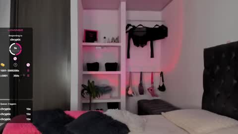    online show from February 3, 3:06 pm