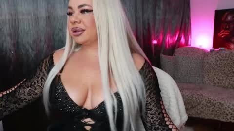 Lila online show from September 18, 5:00 pm