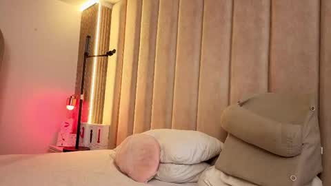 Nyxy online show from April 22, 12:57 pm